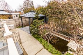 Property listing for #11-10 Greenbrook Dr., Stoney Creek, ON